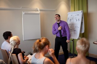 Луивитонство_ Как знакомиться со статусными девушк_0.jpg